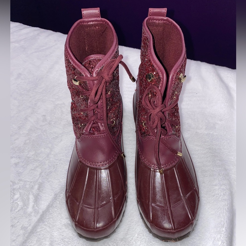 Gianni Bini sz 8 Rain Boot Burgundy (Vino) great condition